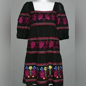 Beautiful embroidered dress size 10 black with floral patterns